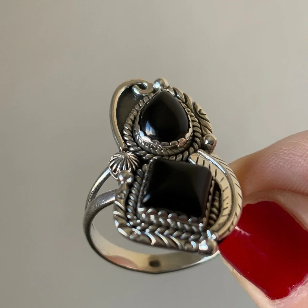 Sterling silver 925 and onyx ring, size 11